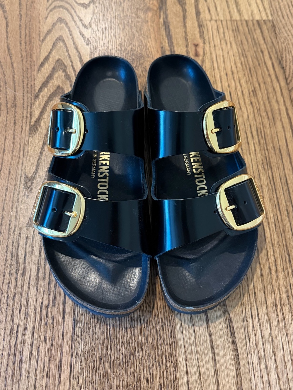 Birkenstock Big Buckle Black Arizona Sandals - High Shine Black, Gold Buckle